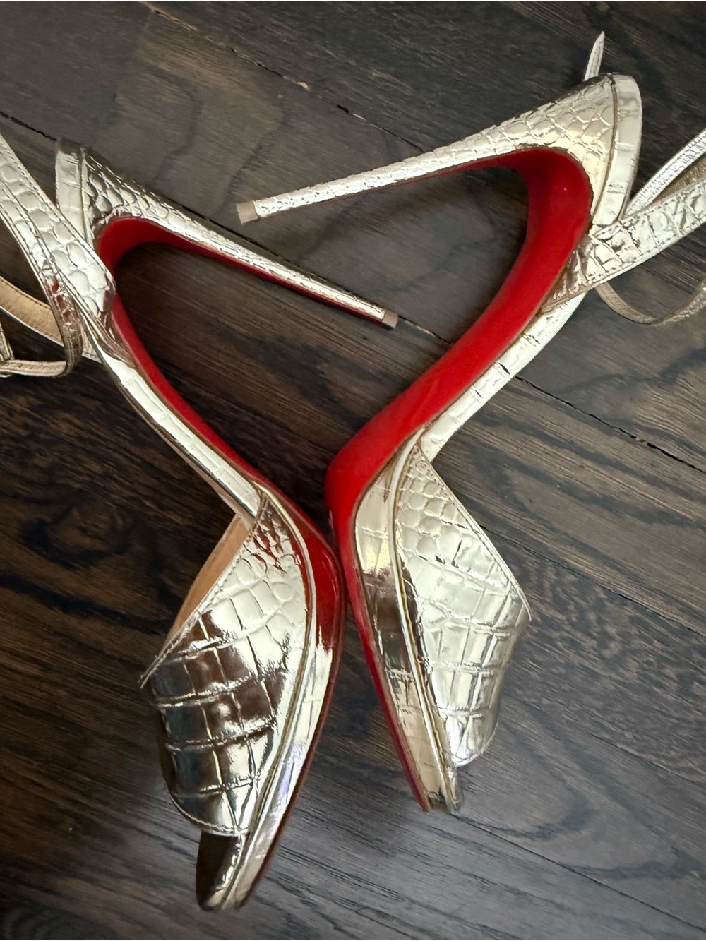 Christian Louboutin Gold Metallic Croc-Embossed Slingback Sandals size 40 - Picture 3 of 10